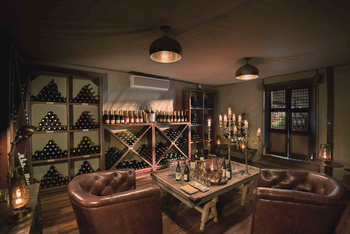 Duba Plains Camp: Weinkeller