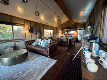 Kala Treehouse: Lounge