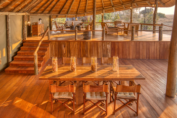 Mbali Mbali Katavi Camp: Esstisch