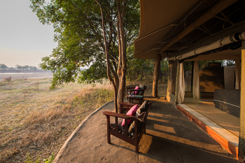 Tena Tena Camp Tena Tena Camp: Gästezelt - Terrasse