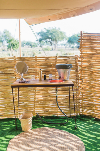 Chula Island Camp Chula Island Camp: Waschtisch mit Spiegel