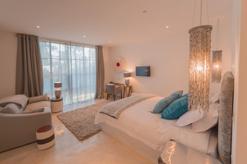 Latitude 15: Standard Room