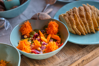 Mbali Mbali Mahale Lodge: Lunch