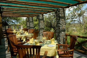 Mbuzi Mawe Serena Camp: Lunch auf der Terrasse