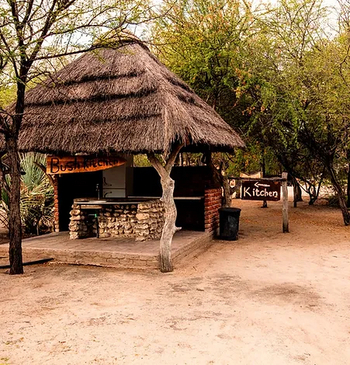 Roy's Restcamp: Buschküche