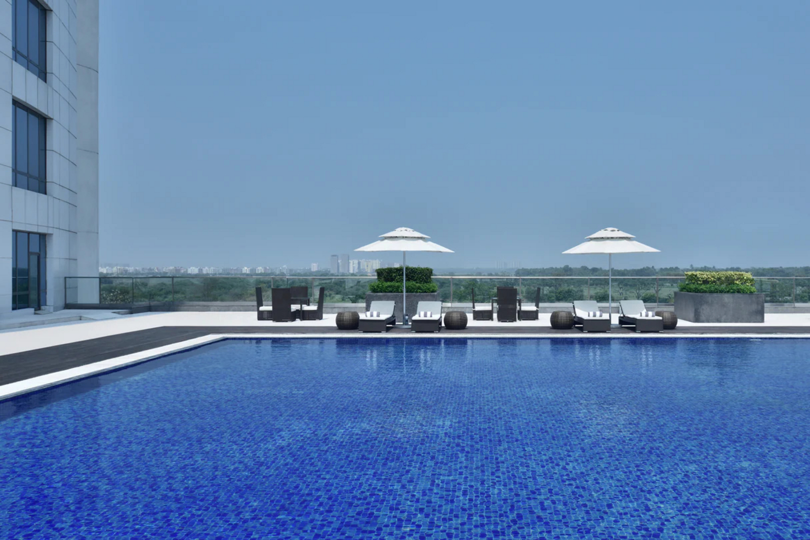 The Westin Kolkata Rajarhat The Westin Kolkata Rajarhat: Swimming Pool