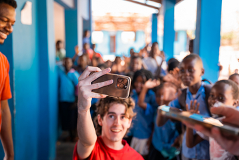 Azura Benguerra Island: Inselschule