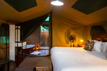 Camp Savuti: Gästezeltinterieur