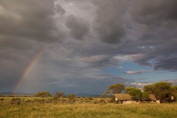 Laba Migration Camp: Regenbogen über dem Camp
