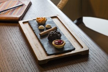 Melia Serengeti Lodge: Lagon King Details