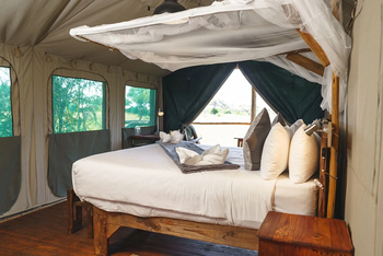 Mogogelo Camp Mogogelo Camp: Gästezelt - Innenansicht