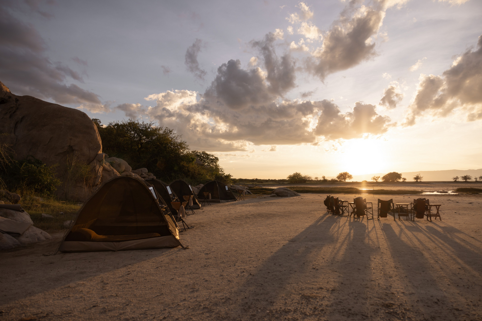 Ombako Fly Camp Ombako Fly Camp: Sonnenuntergang