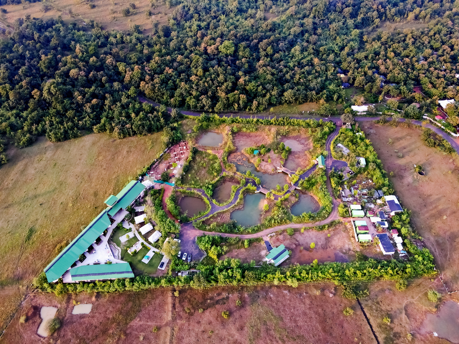 Tadoba Jungle Camp Tadoba Jungle Camp: Luftbild vor Fertigstellung