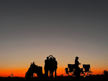 Khwai Expeditions Camp: Sundowners