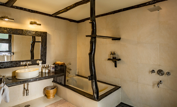 Kings Lodge: Gästebad