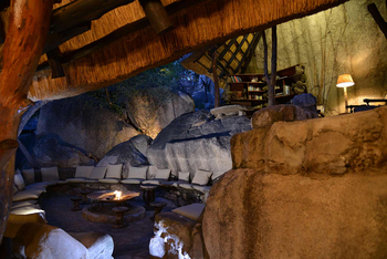 Amalinda Lodge: Camp Fire