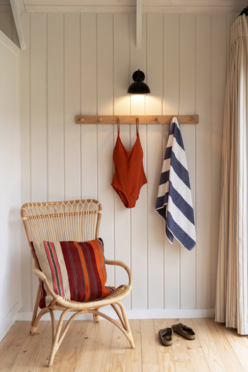 Coot Club: Stern Boathouse