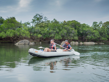 KaingU Safari Lodge: Kanutour
