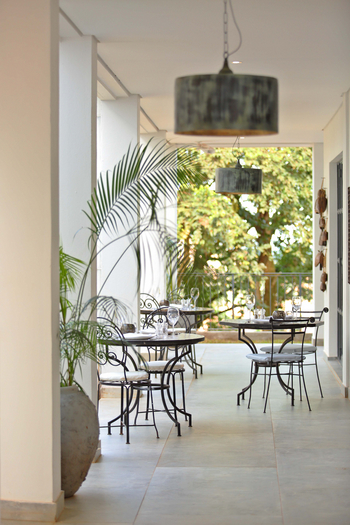 Latitude 0: Veranda The Other Side