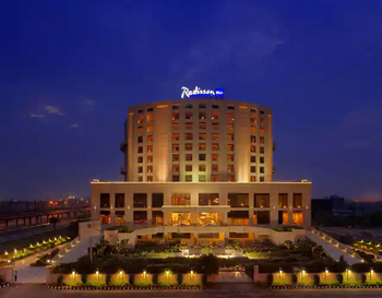 Radisson Blue New Delhi Dwarka: Front