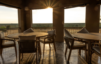 The Dune Camp: Lounge