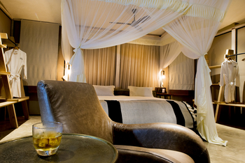 Sausage Tree Camp: Luxury Suite