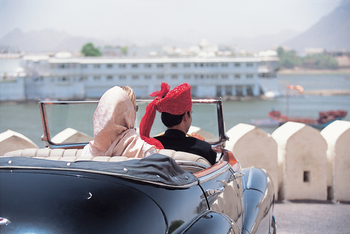 Taj Lake Palace: Stadtrundfahrt im Oldtimer