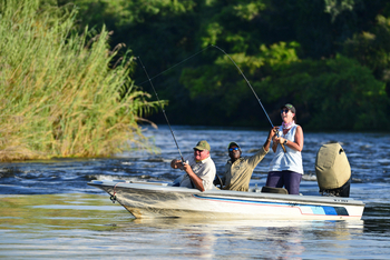 Zambezi Queen Zambezi Queen: Fischen auf dem Fluss
