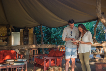 Tena Tena Camp Tena Tena Camp: Referenzmaterial