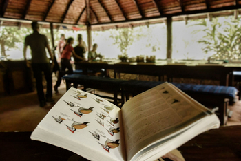 Vanghat: Im Speisesaal