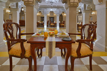 BrijRama Palace: Küche und Dining