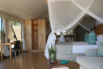 Fothergill Island: Lake Suite