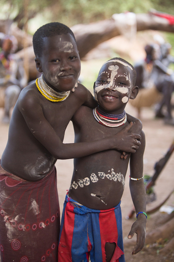 Lale's Camp: Stammeskultur - Kara