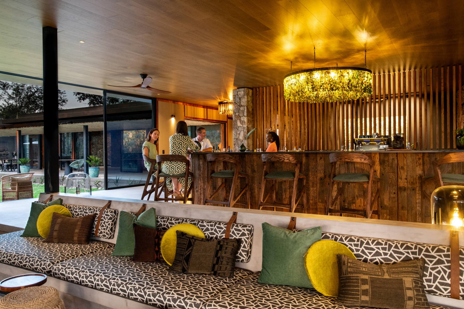 Tanda Tula Safari Camp Tanda Tula Safari Camp: Bar