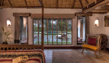 Evolve Back Kuruba Safari Lodge: Pool Reserve Bedroom