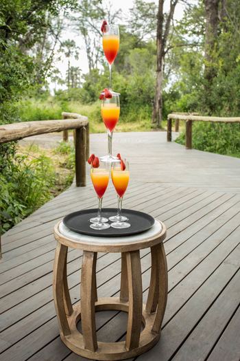 Gomoti Plains Camp: Menschen und Verpflegung