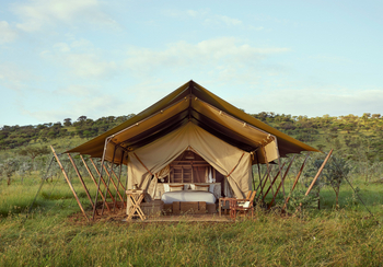 Laba Migration Camp: Schlafzelt mit offener Front