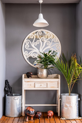 Lenyebi River Lodge: In der Lobby