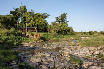 Rekero Camp: Lage am Fluss
