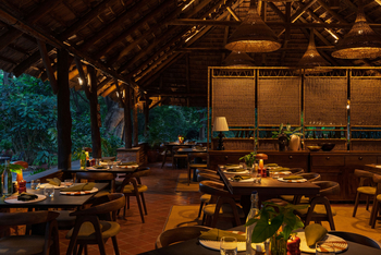 Rivertrees Country Inn: Restaurant Interior