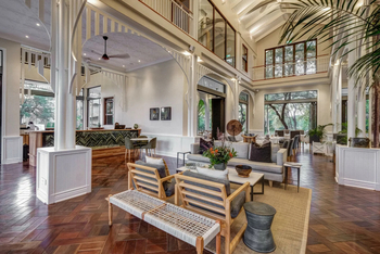 The Palm River Hotel: Empfangsbreich