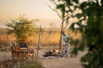 Usangu Expedition Camp: Lagerfeuer