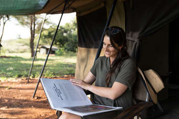 Basecamp Adventure: Lesen vor Zelt