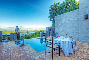 Chobe Game Lodge: Suite - Pool