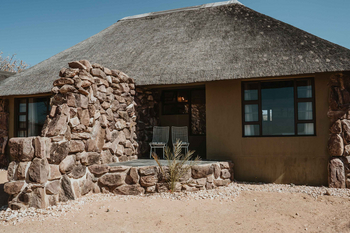 Kalahari Bushbreaks: Chalet mit 2 Zimmern