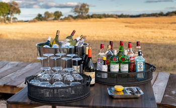 Kiri Camp: Sundowner Bar