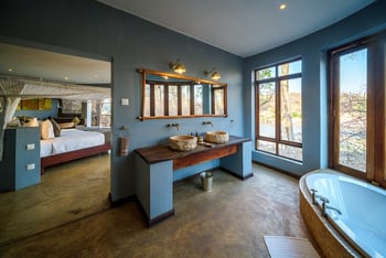 Mkulumadzi Lodge: Gästebad