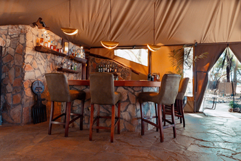 Soroi Larsens Tented Camp: Bar