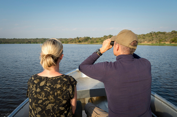 Magashi Camp: Motorbootsafari