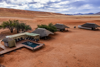 Kwessi Dunes: Zentralbereich mit Pool